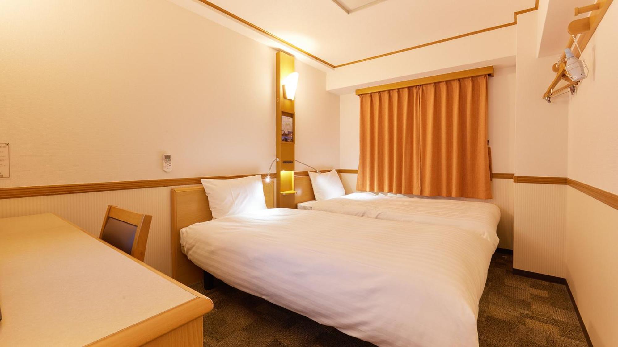 Toyoko Inn Chiba Minato Ekimae Номер фото