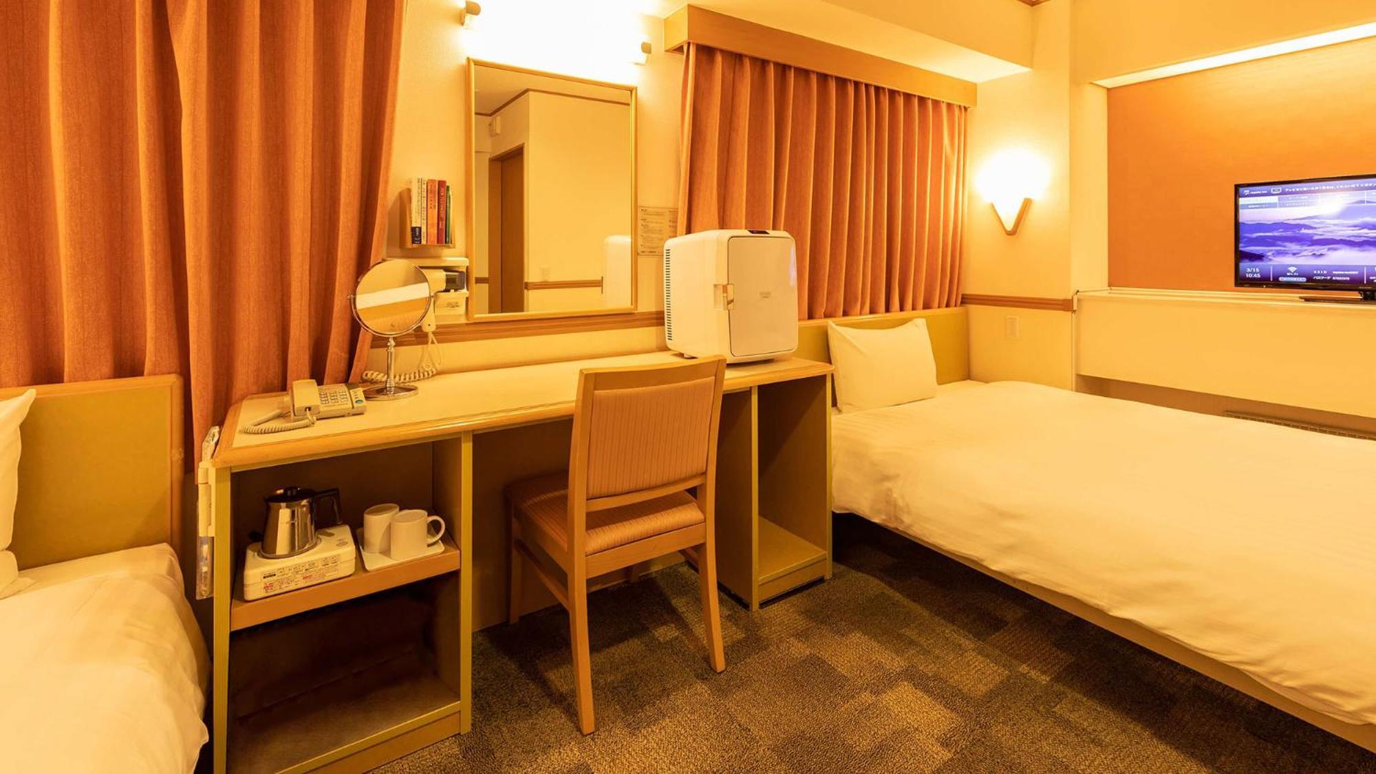 Toyoko Inn Chiba Minato Ekimae Номер фото